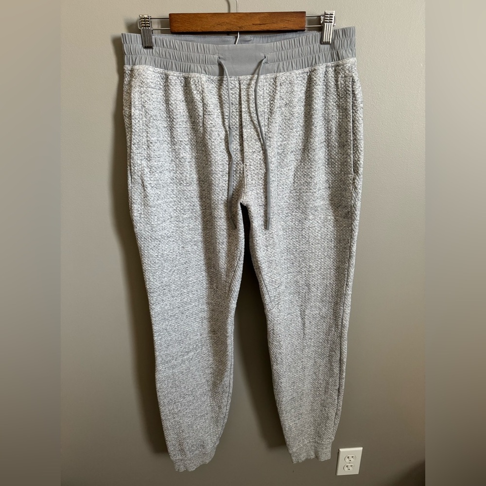 Lululemon At Ease Jogger Large - Picture 2 of 5